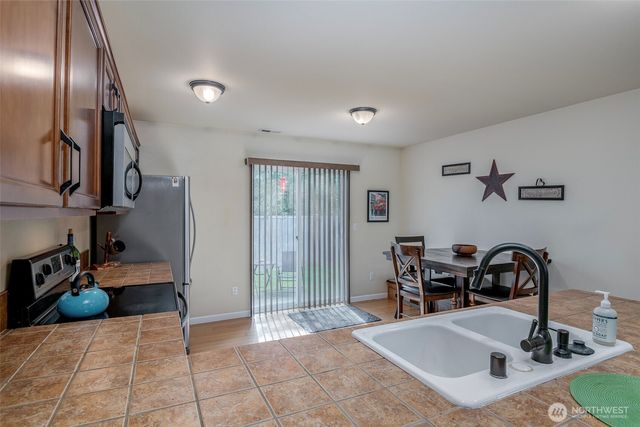 20031 99th Avenue E, Graham, WA 98338