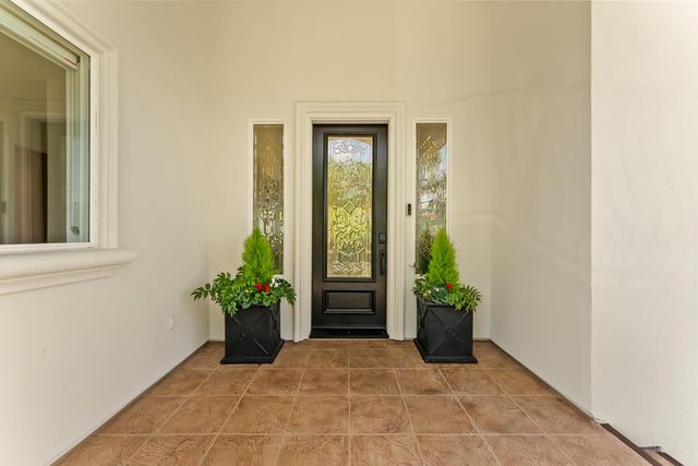 749 Grandview Dr, Folsom, CA 95630