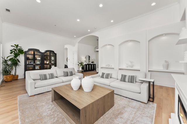 749 Grandview Dr, Folsom, CA 95630