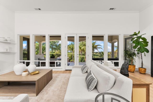 749 Grandview Dr, Folsom, CA 95630