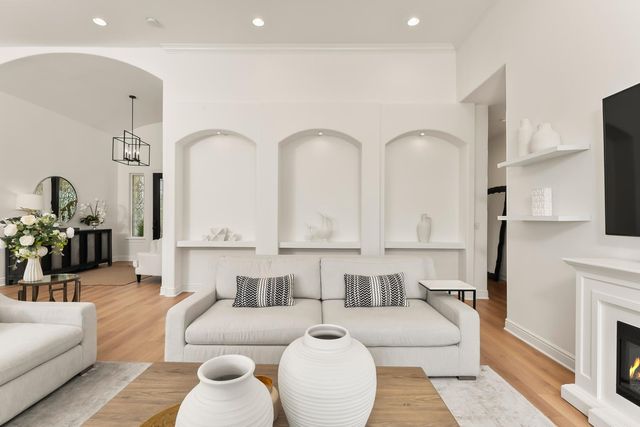 749 Grandview Dr, Folsom, CA 95630