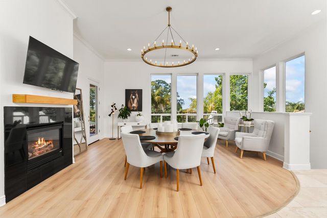 749 Grandview Dr, Folsom, CA 95630