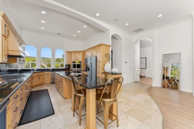 749 Grandview Dr, Folsom, CA 95630