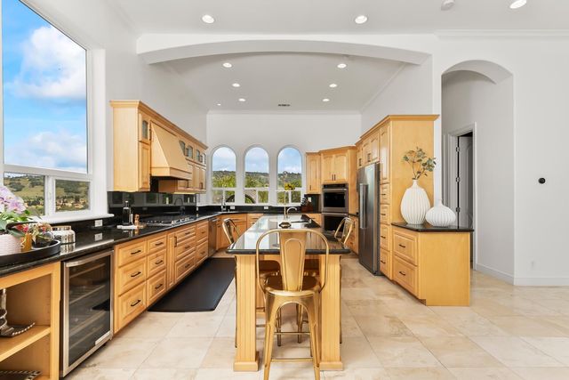 749 Grandview Dr, Folsom, CA 95630