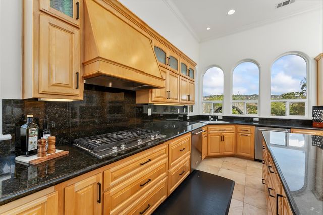 749 Grandview Dr, Folsom, CA 95630