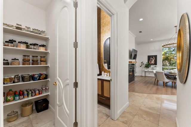 749 Grandview Dr, Folsom, CA 95630