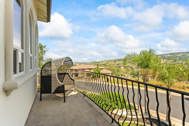 749 Grandview Dr, Folsom, CA 95630