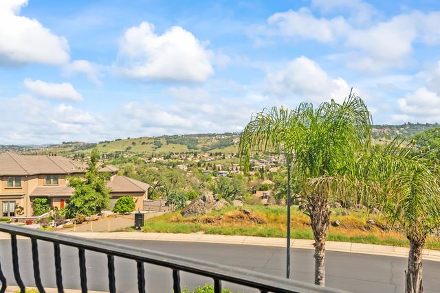 749 Grandview Dr, Folsom, CA 95630