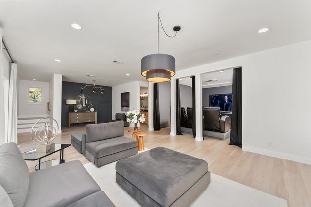 749 Grandview Dr, Folsom, CA 95630