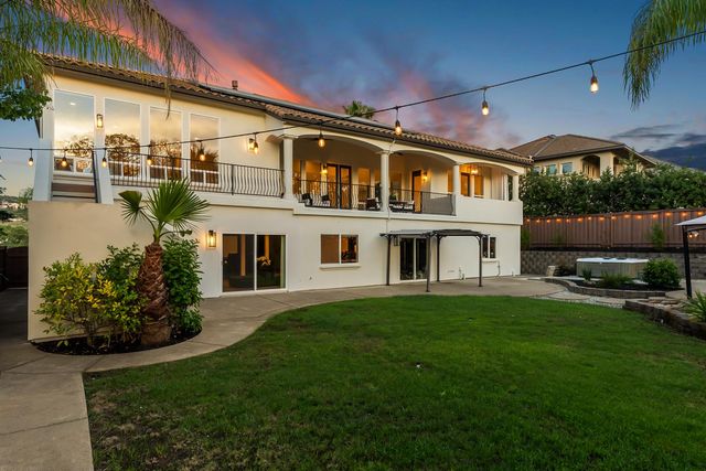 749 Grandview Dr, Folsom, CA 95630