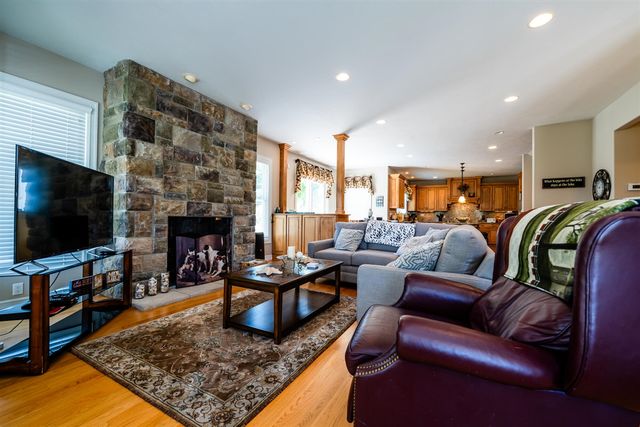 5949 Osprey Lane, Watervliet, MI 49098