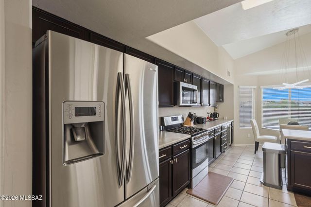 10248 E Buffaloberry Loop, Tucson, AZ 85748