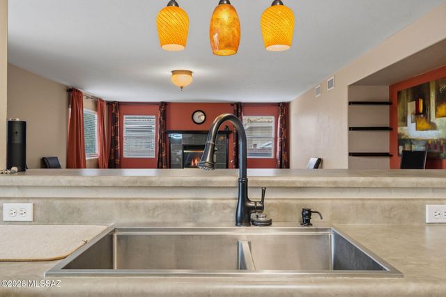 10248 E Buffaloberry Loop, Tucson, AZ 85748