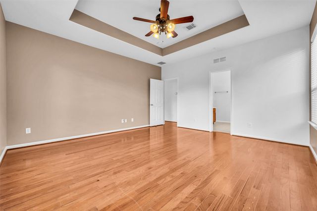 951 Fife Drive, Conroe, TX 77301