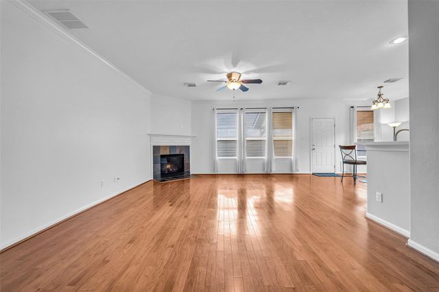 951 Fife Drive, Conroe, TX 77301