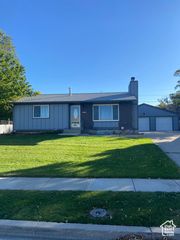 6489 W CASTLE VIEW DRIVE DR, West Valley City, UT 84128