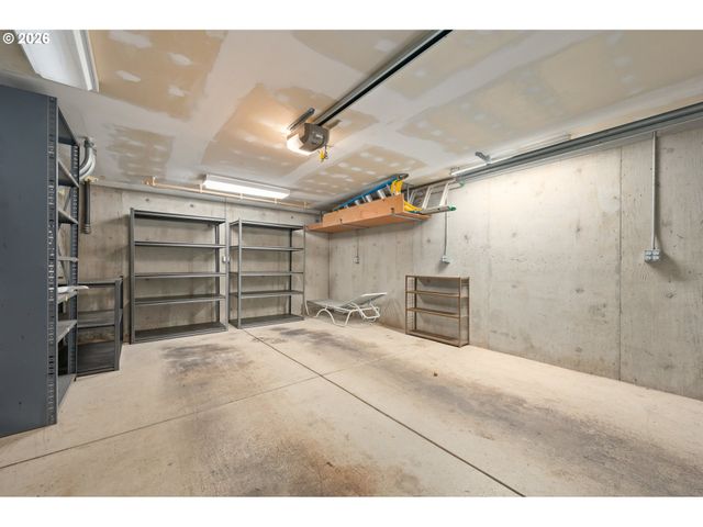 1355 PAIGE Ave, Eugene, OR 97405