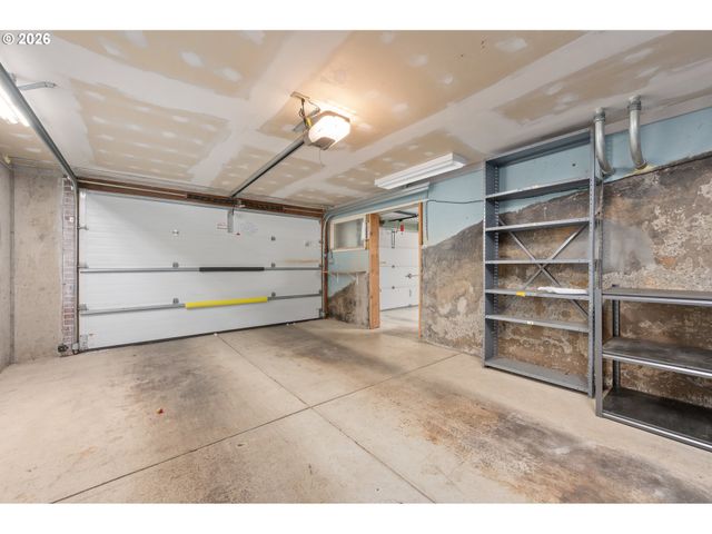 1355 PAIGE Ave, Eugene, OR 97405