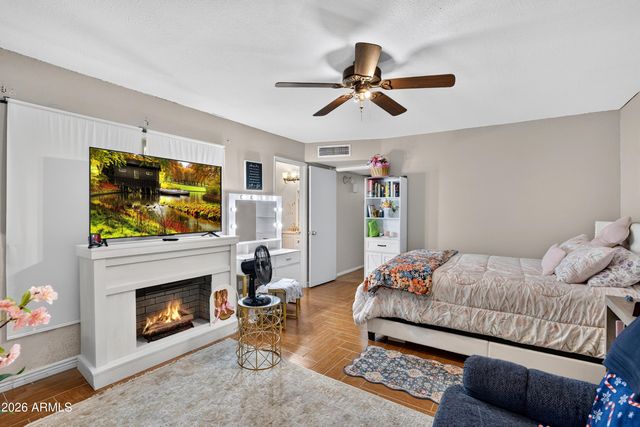 4832 N 63RD Drive, Phoenix, AZ 85033