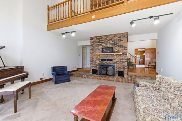 172 Country Road NW, Huntsville, AL 35806