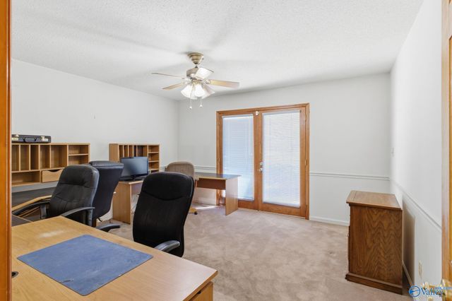 172 Country Road NW, Huntsville, AL 35806