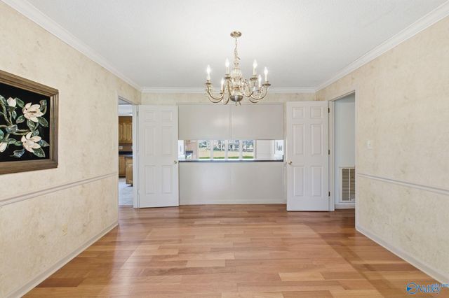 172 Country Road NW, Huntsville, AL 35806