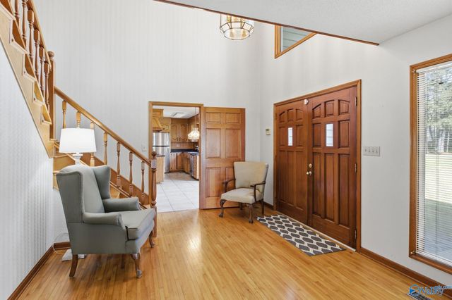 172 Country Road NW, Huntsville, AL 35806