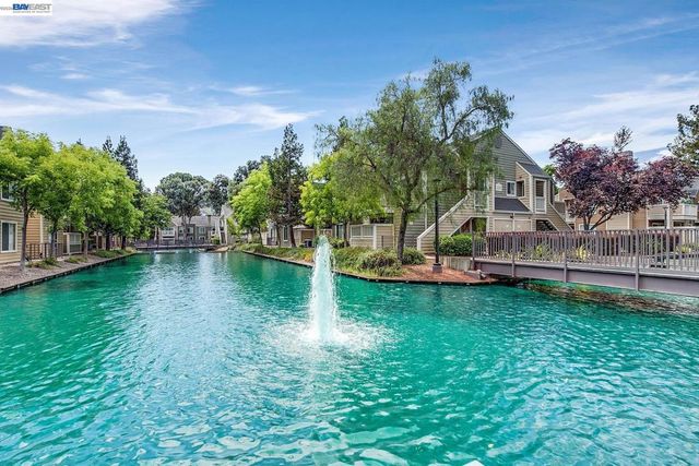 150 Reflections Drive 13, San Ramon, CA 94583