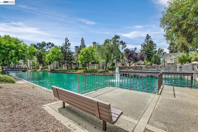 150 Reflections Drive 13, San Ramon, CA 94583