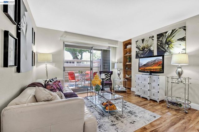 150 Reflections Drive 13, San Ramon, CA 94583