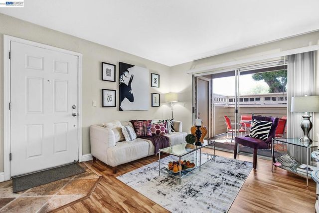 150 Reflections Drive 13, San Ramon, CA 94583