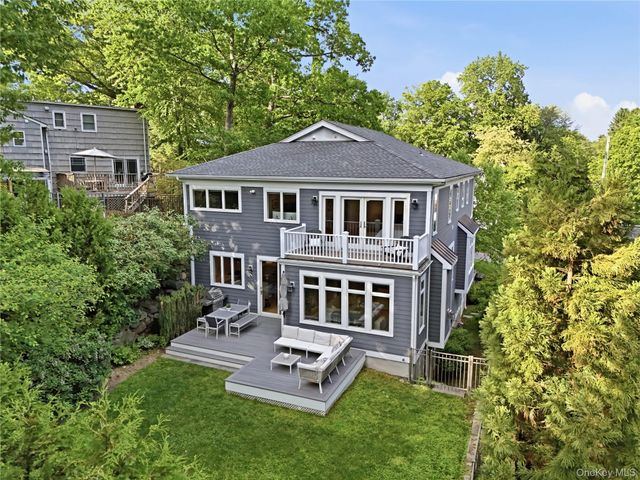 55 Harrison Drive, Larchmont, NY 10538