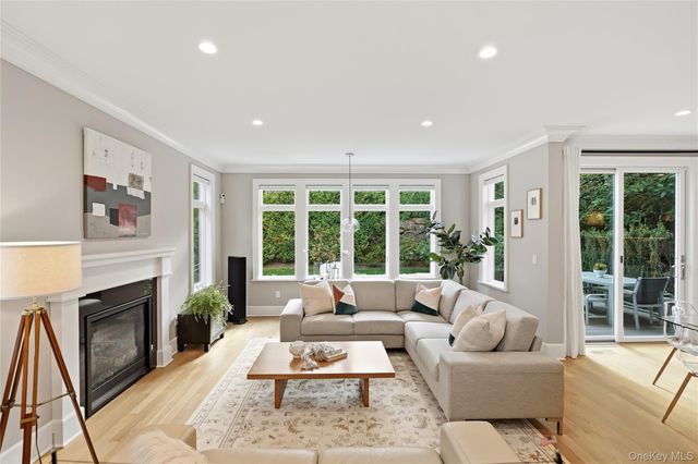 55 Harrison Drive, Larchmont, NY 10538