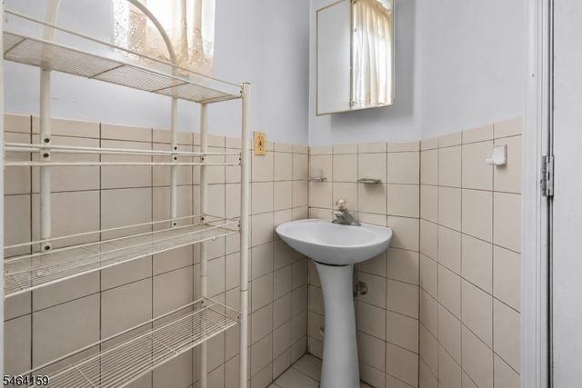 1211 Bergen Ave, Linden City, NJ 07036