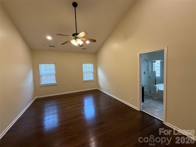 10822 Chamberlain Hall Court, Charlotte, NC 28277