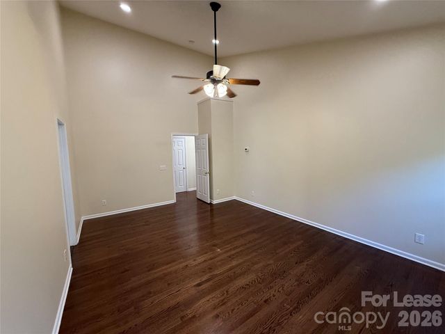 10822 Chamberlain Hall Court, Charlotte, NC 28277
