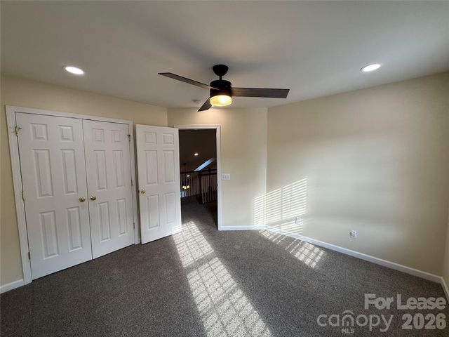 10822 Chamberlain Hall Court, Charlotte, NC 28277