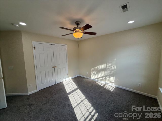 10822 Chamberlain Hall Court, Charlotte, NC 28277