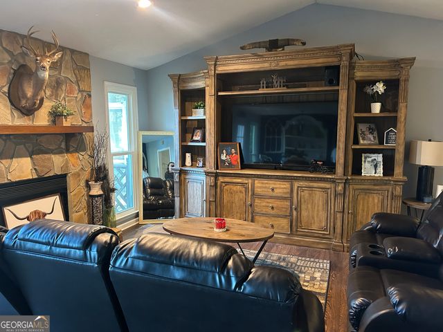 1054 N Plantation Parkway, Macon, GA 31220