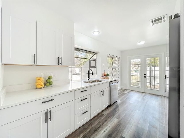 700 LAKESIDE PLACE, Longwood, FL 32750