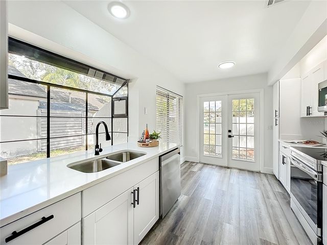 700 LAKESIDE PLACE, Longwood, FL 32750