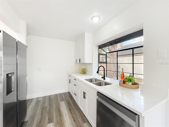 700 LAKESIDE PLACE, Longwood, FL 32750