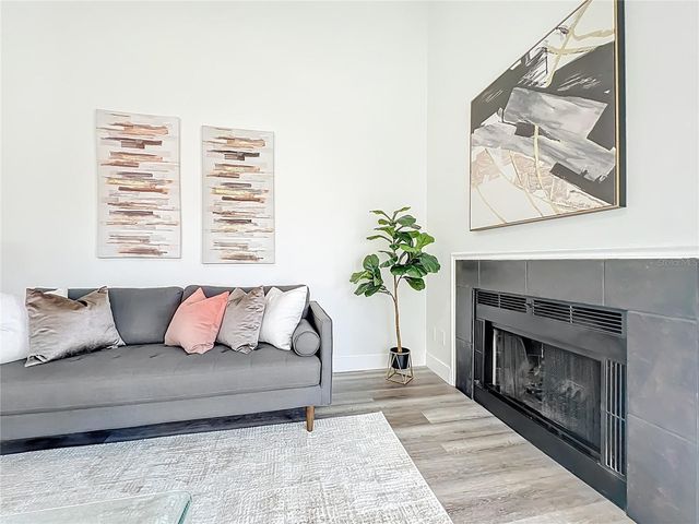 700 LAKESIDE PLACE, Longwood, FL 32750