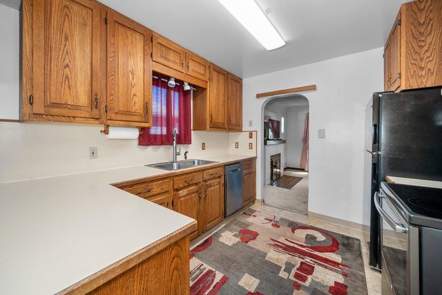 4011 N Hawthorne St, Spokane, WA 99205