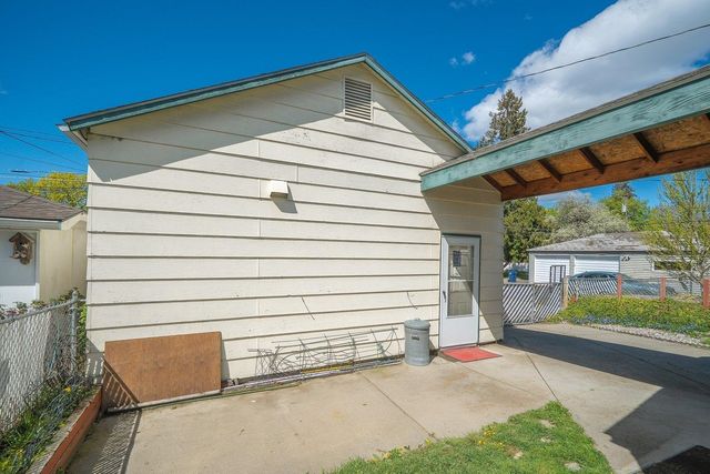 4011 N Hawthorne St, Spokane, WA 99205