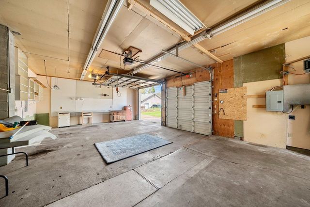 4011 N Hawthorne St, Spokane, WA 99205