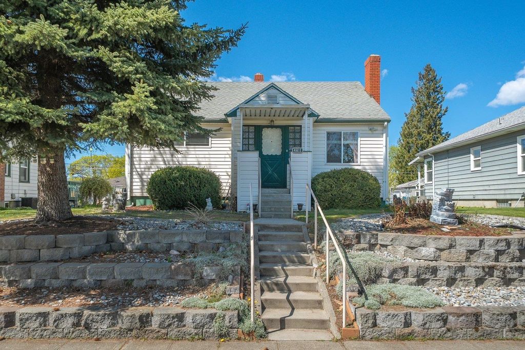 4011 N Hawthorne St, Spokane, WA 99205