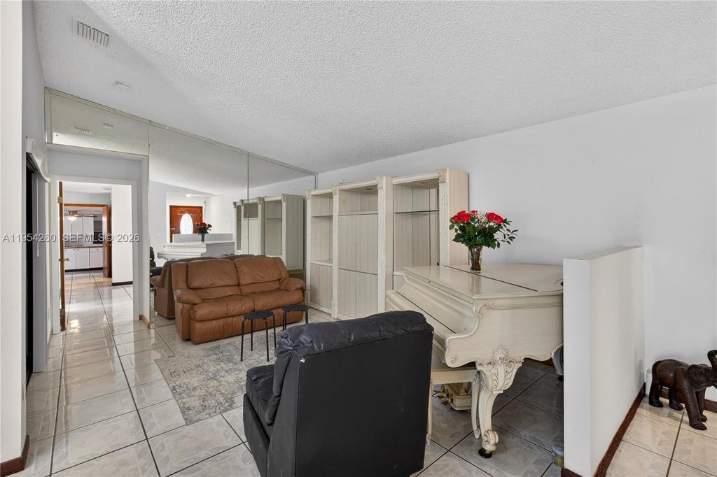 Image 16 of property listing at 17307 SW 115th Ave, Miami, FL 33157