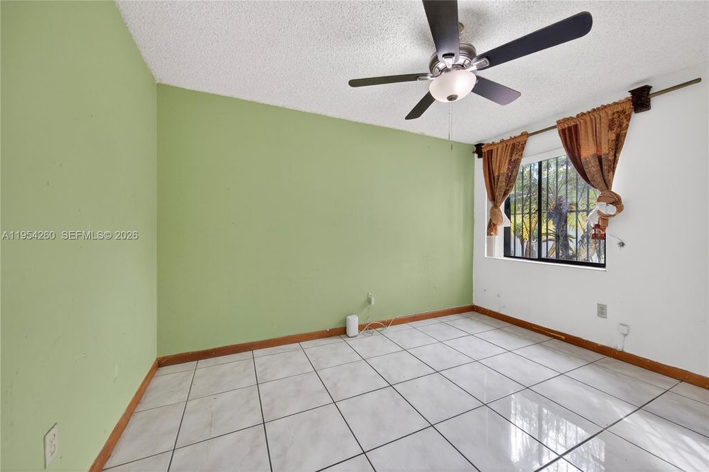 Image 24 of property listing at 17307 SW 115th Ave, Miami, FL 33157