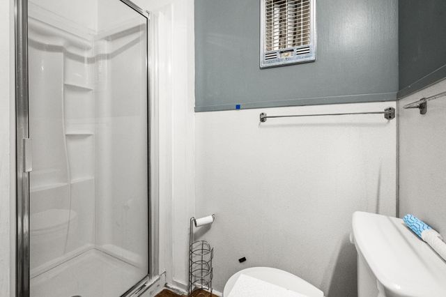 209 3rd Avenue, Columbus, TX 78934